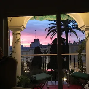 Casa De Plaza Candelaria Cádiz